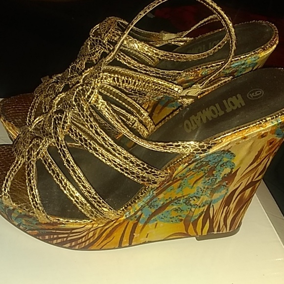 Shoes - Picture 2 of 5